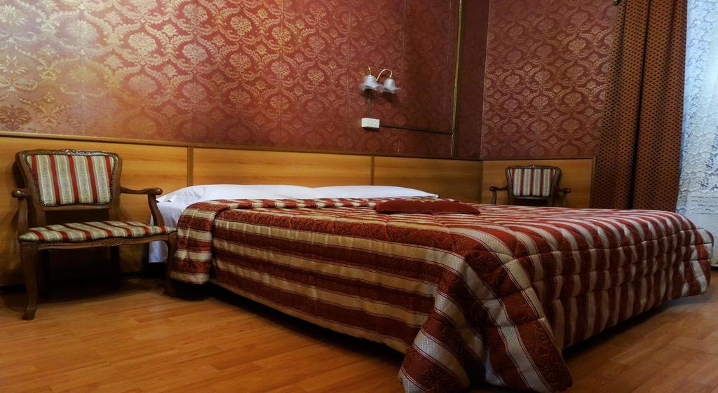 Hotel Cristina Рим Стая снимка
