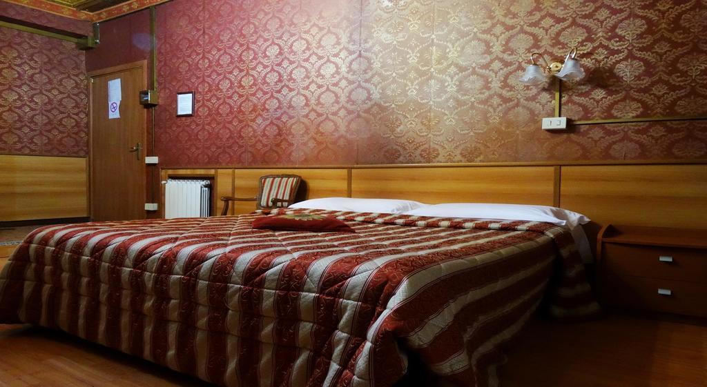 Hotel Cristina Рим Стая снимка